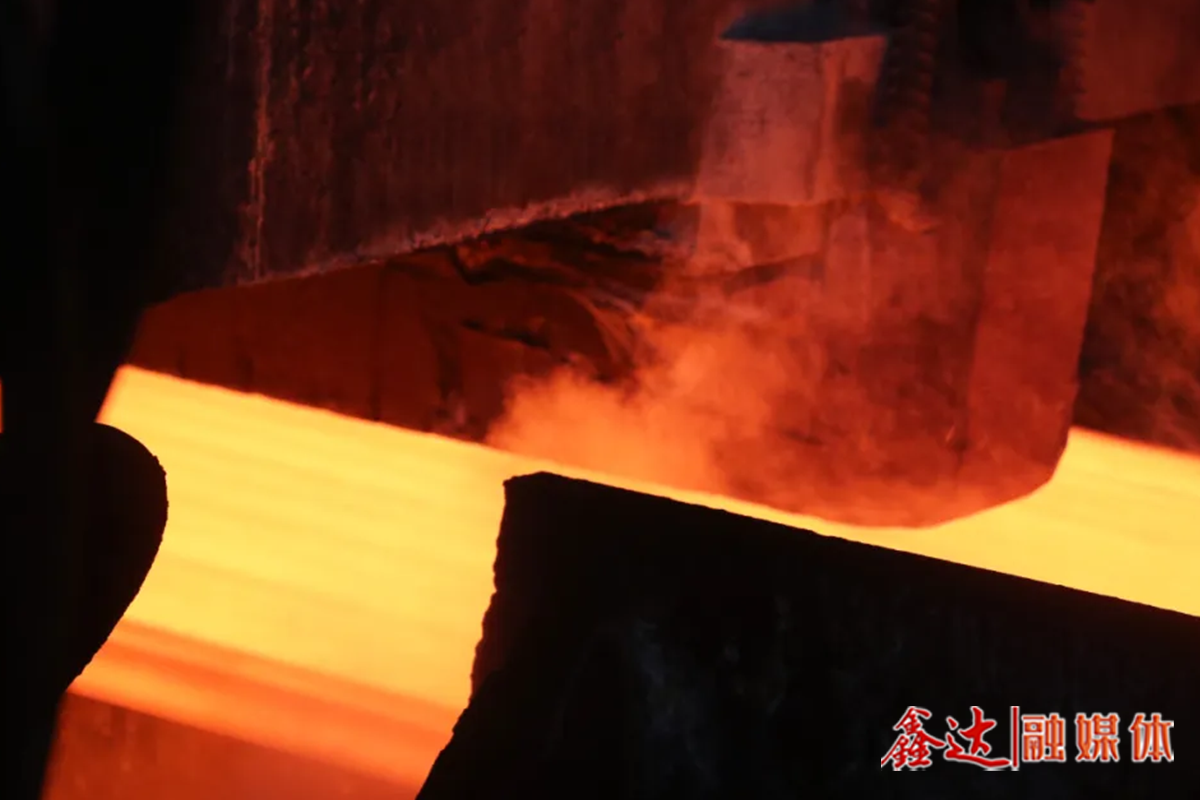 極致降本丨軋鋼總廠高壓水除鱗控制系統改善，推動降本增效綠色發展！